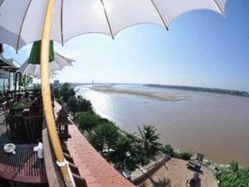 Sengtawan Riverside Hotel Wientian Zewnętrze zdjęcie